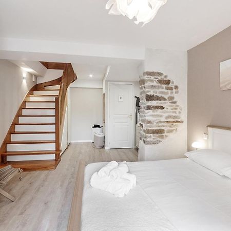Tassigny - Charmant Appartement/ Terrasse - Port Vannes Buitenkant foto